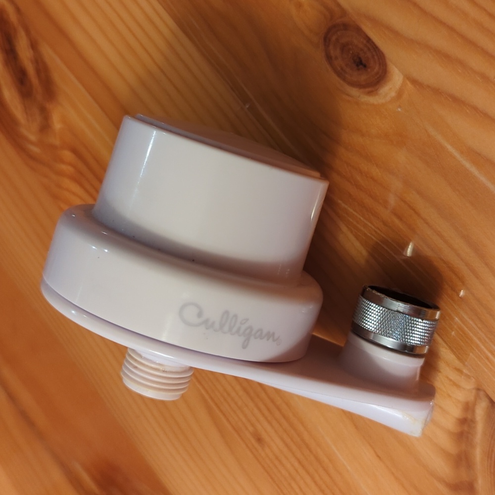 Chuligáni shower filter system